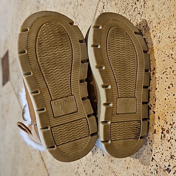 Oshkosh Toddler Boots (size 5M) - Picture 5 of 6